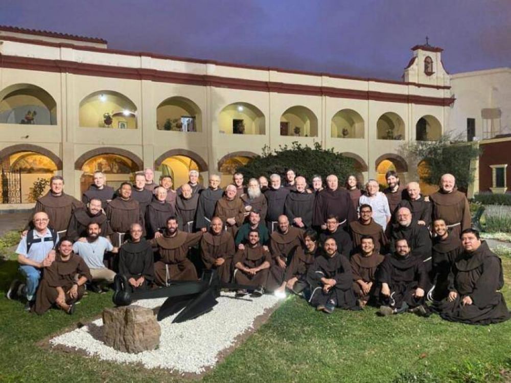 El ministro general de los franciscanos se uni� al encuentro provincial en la Argentina