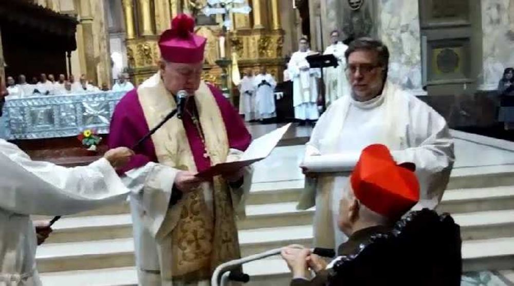 El cardenal Luis Dri recibió el título cardenalicio en la catedral porteña