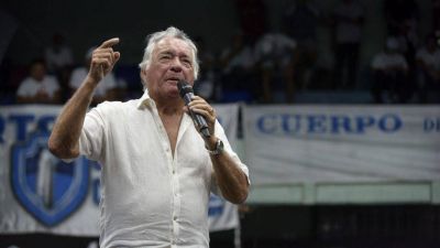 Luis Barrionuevo tambin le una arma mesa sindical a Javier Milei en Crdoba