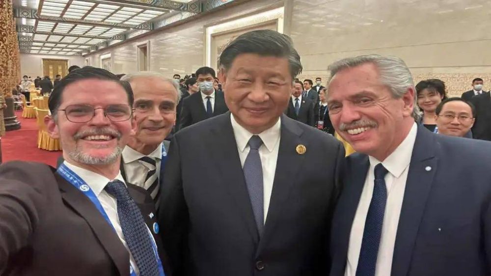 Alberto Fernndez, selfie con Xi Jinping y agradecimiento a China: 