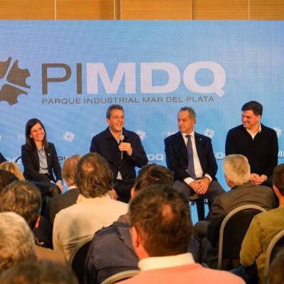 Cheppi: “Mar del Plata necesita de la conducción política de Fernanda Raverta para ordenar y articular con todos los actores productivos”