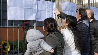 Ausentes en las PASO, protagonistas el 22-O: el voto m�s buscado es el de las mujeres que llegan �informadas� a la urna