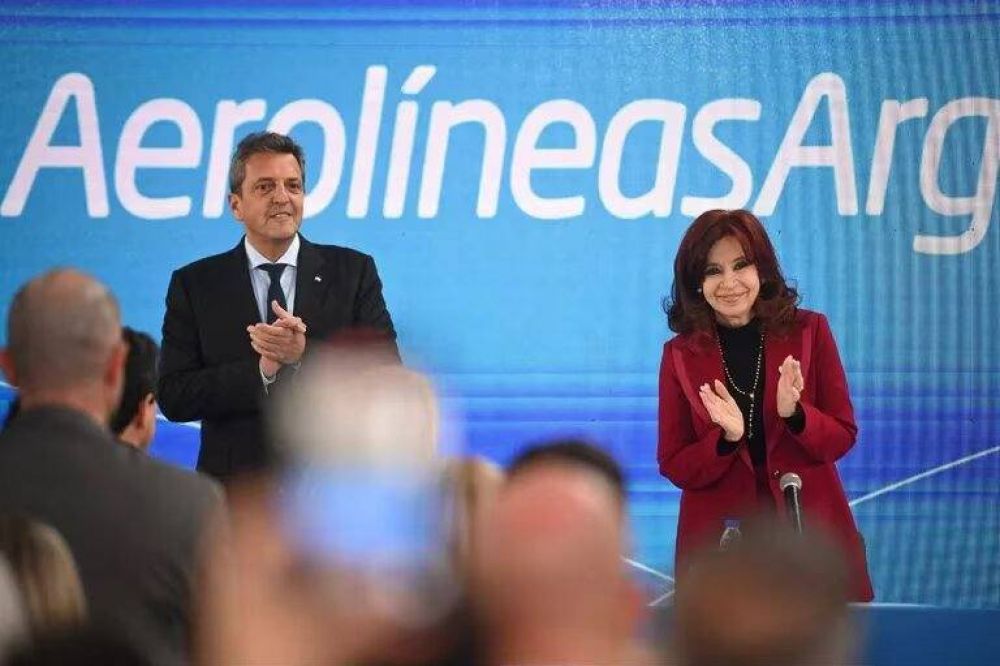 Cristina Kirchner habl� por tel�fono con Massa y hoy regresar� desde R�o Gallegos