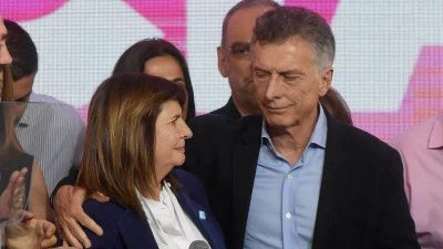Elisa Carri�: �Macri siempre jug� con Milei�