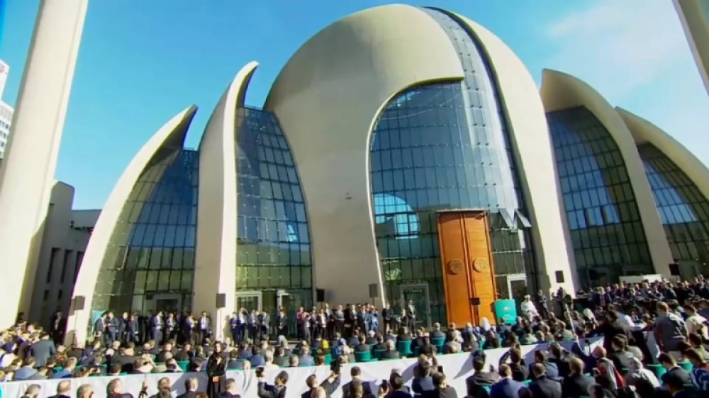 Referentes de entidades judas visitan una mezquita en Alemania
