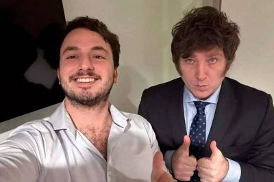 �Agust�n Romo a Miami en plena campa�a?
