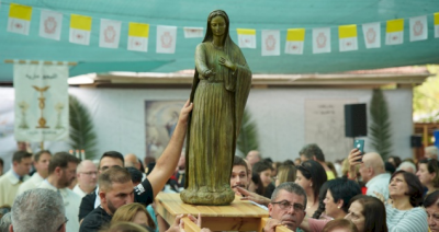 Pizzaballa consagr� a sus fieles a la protecci�n de la Virgen Mar�a
