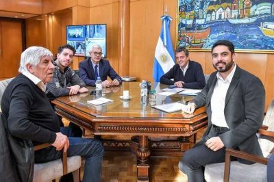 El clan Moyano ratificar� su apoyo a Massa, con una ausencia que volver� a escenificar la dura pelea familiar