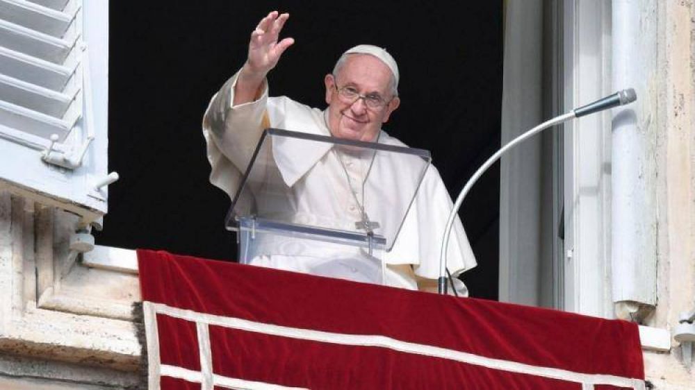Francisco: 'Los santos no son h�roes inalcanzables, sino amigos sinceros'