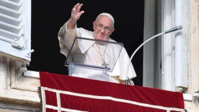 Francisco: 'Los santos no son h�roes inalcanzables, sino amigos sinceros'