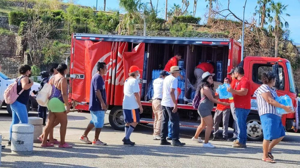Coca-Cola FEMSA apoya a afectados por hurac�n Otis