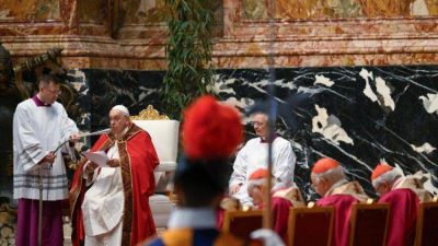 Francisco sobre Benedicto XVI: 'Un humilde trabajador en la vi�a del Se�or'