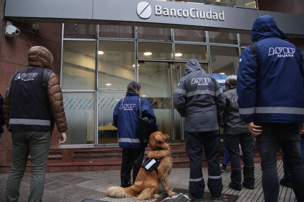 Buscan identificar a quienes usaron las cajas de seguridad de 