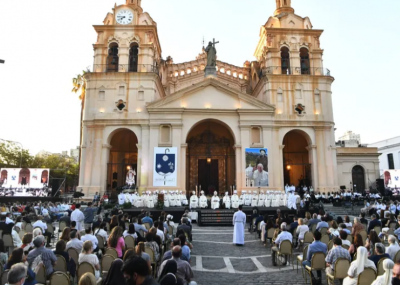 Córdoba: el Arzobispado llama a votar a conciencia, pero los curas rechazan a Javier Milei