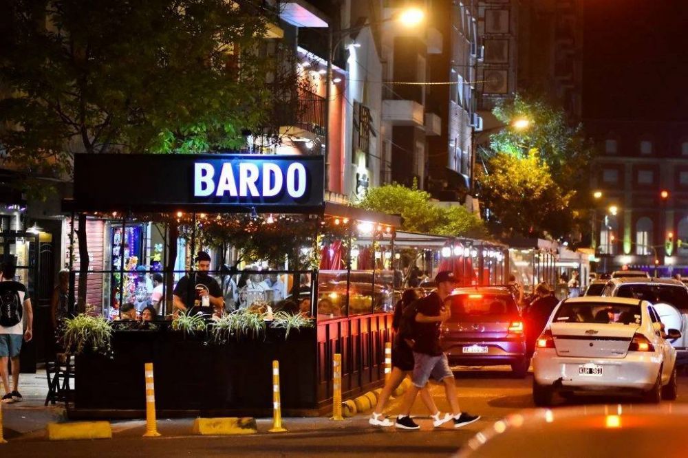 Los decks de la ciudad del s (y del Viva la Pepa?) con un canon de 10 cafs mensuales y el enojo de los brasileos