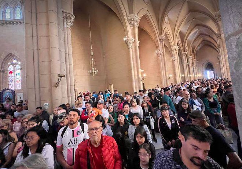 La comunidad de Merlo-Moreno celebr una nueva peregrinacin diocesana a Lujn