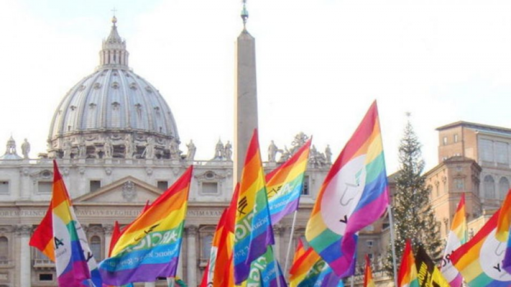 El Vaticano admite padrinos y testigos trans y homosexuales en bautismos y matrimonios