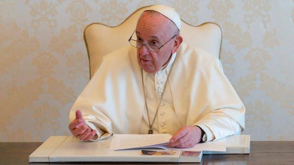 El Papa destaca la importancia de lo espiritual en la educaci�n