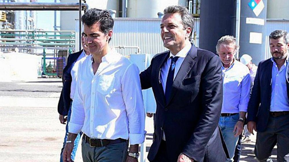 M�s de 600 economistas respaldaron a Sergio Massa y rechazaron la dolarizaci�n