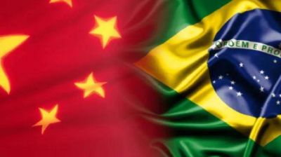 Massa advirtió que la idea de Milei de no comerciar con China y Brasil costará 2 millones de empleo