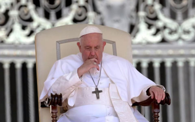 El Papa recomend� usar menos el tel�fono para cuidar la vida interior