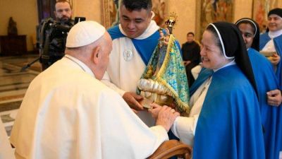 La mujer contemplativa da a la Iglesia lecciones de silencio, misi�n y m�stica