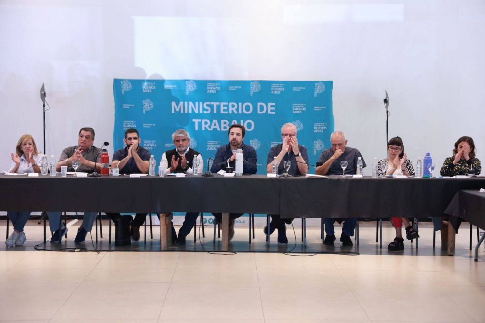 Los ministros bonaerenses Correa y Kreplak avanzan en la integracin del sistema de salud para articular al Estado con la seguridad social y el sector privado