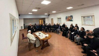 El Papa continúa su diálogo con las parroquias de la periferia de Roma