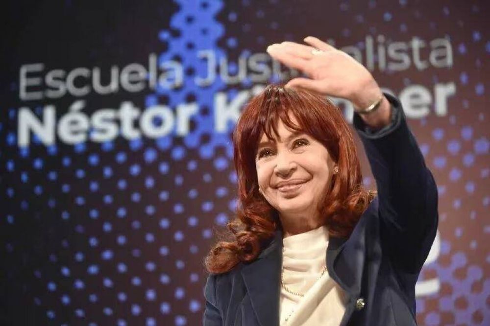 Cristina Kirchner cancel su viaje a Italia en medio de la tensin por la transicin presidencial