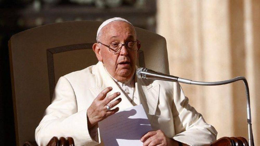 El Papa se reuni� con palestinos e israel�es: 'Ambos sufren mucho'