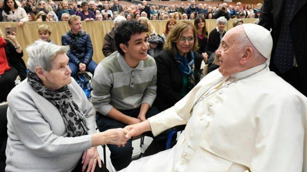 El Papa: El cristiano, luz en la oscuridad de la violencia y la guerra