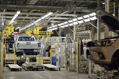 Las empresas ya palpitan la nueva era: Toyota le avis a los fuera de convenio que desde ahora se negocian los salarios de forma individual