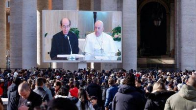 El Papa: el diálogo es el único camino hacia la paz