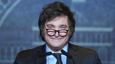 Un peronismo disperso mide el menemismo en sangre de Javier Milei