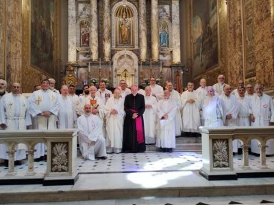 Mons. Rubn Frassia celebr sus 50 aos de sacerdocio