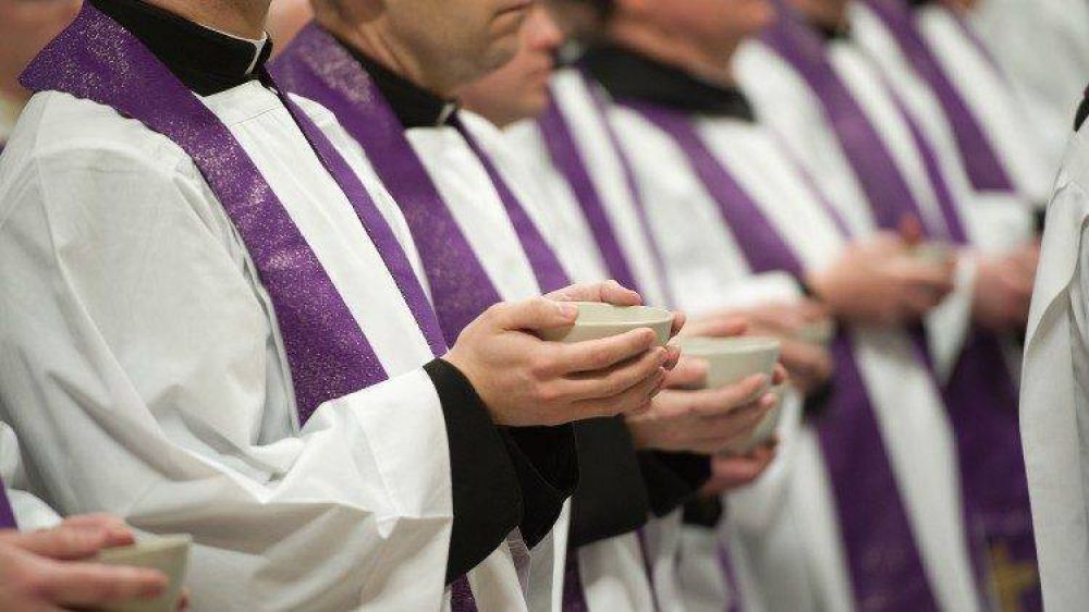 El Papa, a los seminaristas franceses: adoptar 'un nuevo estilo pastoral'