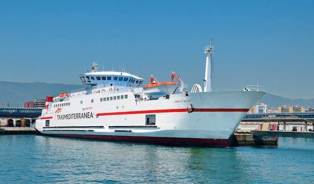 Trasmediterrnea alivia a Urbaser en el traslado de Residuos a la pennsula