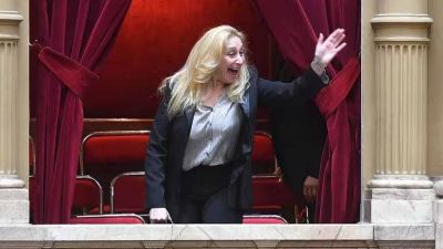 Se extiende la negociaci�n por las nuevas autoridades y se demora la jura de los diputados