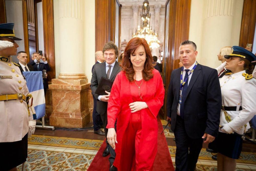 Cristina en modo 'jefa' y la puja de poder entre Kicillof, Massa y Mximo Kirchner