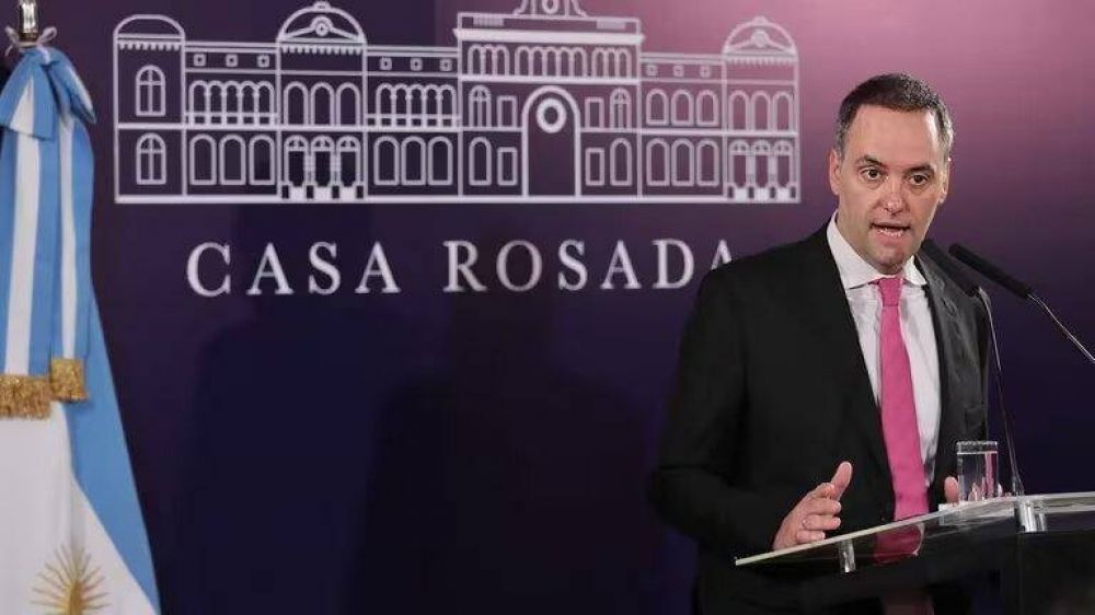 El Gobierno asegur� que el pa�s est� atravesando una hiperinflaci�n en torno al 3.678% anual