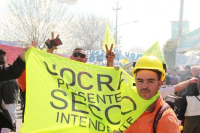 El Gobierno retoma el tema de la obra p�blica y convoc� gremio y empresarios