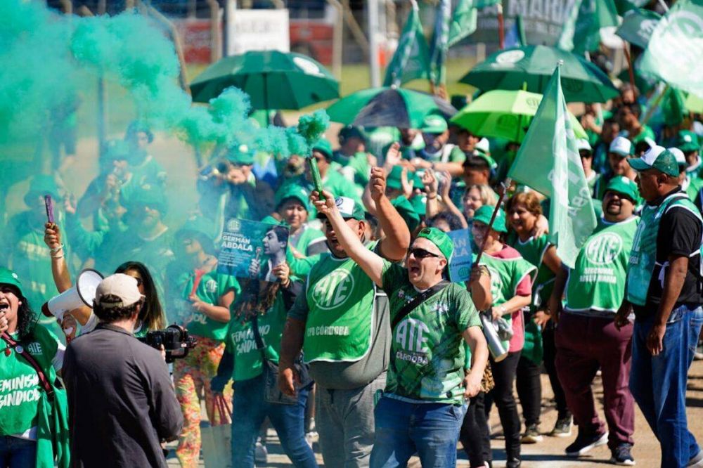 Ensenada: la politica regional, gremios y organizaciones sociales se encuentran en un plenario que definir� los pasos a seguir