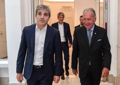La UIA le present� a Toto Caputo su pliego de condiciones