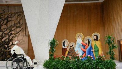 El pesebre ense�a sencillez y alegr�a, dijo el Papa en la audiencia