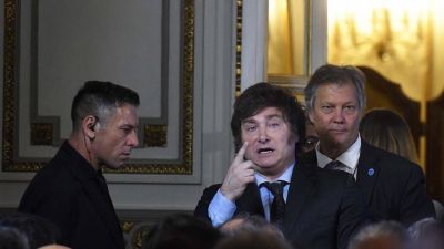 Milei posterga su mensaje y vuelven a demorar la publicaci�n del decreto �mnibus