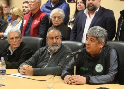 Moyano dijo que la CGT va a analizar y a �judicializar� el DNU de desregulaci�n de la econom�a: �Es un descontrol lo que estamos viviendo�