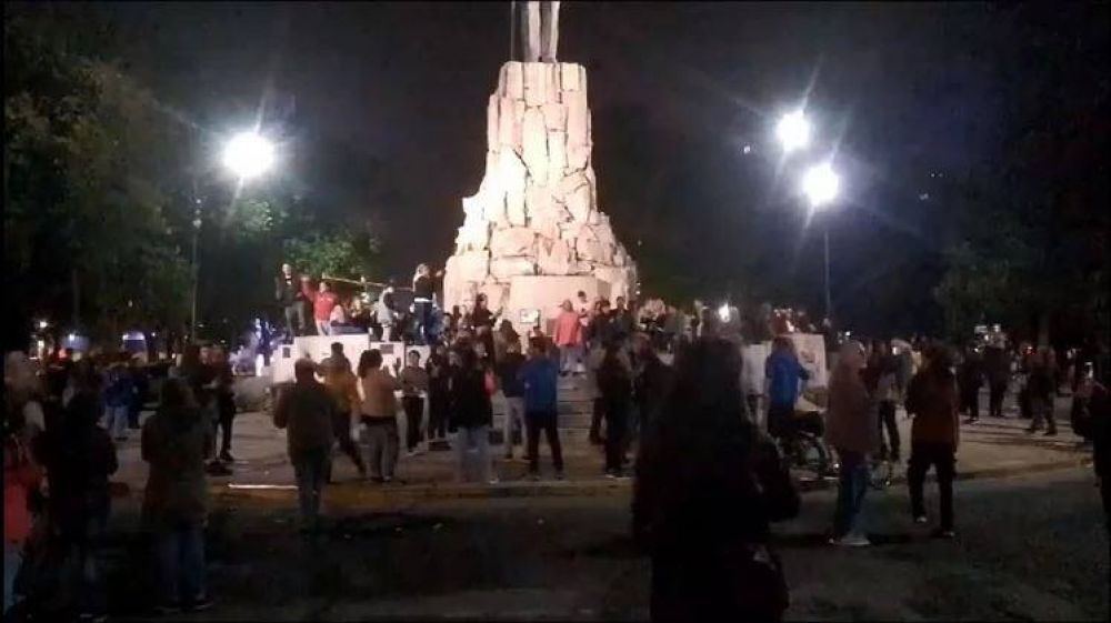 Mar del Plata tambin se sum a la ola de cacerolazos y bocinazos tras los anuncios de Milei