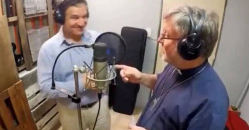 Un obispo y un rabino recopilan canciones de Navidad y Januc