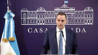 El Gobierno descart� hacerle cambios al DNU y anunci� que hoy enviar� la ley �mnibus al Congreso