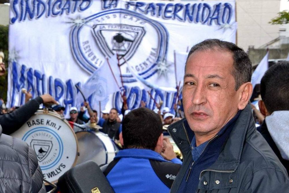 Maturano: �La medida de fuerza no se va a levantar y la movilizaci�n tampoco